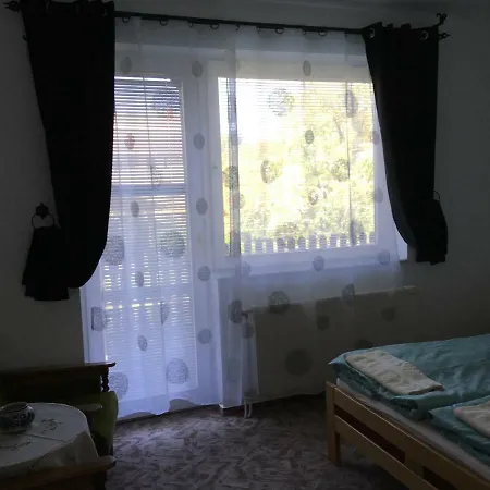 Apartman Szirtes Apartman *