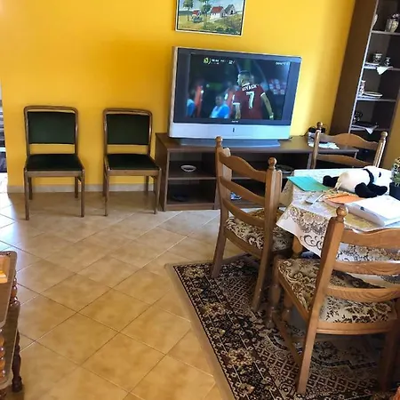 Szirtes Apartman *