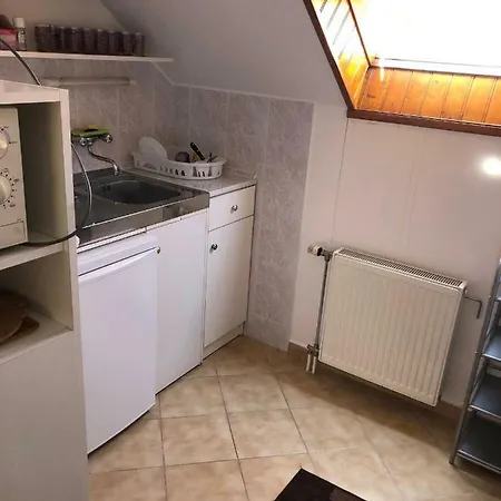 Szirtes Apartman Apartman
