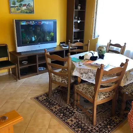 Apartman Szirtes Apartman *